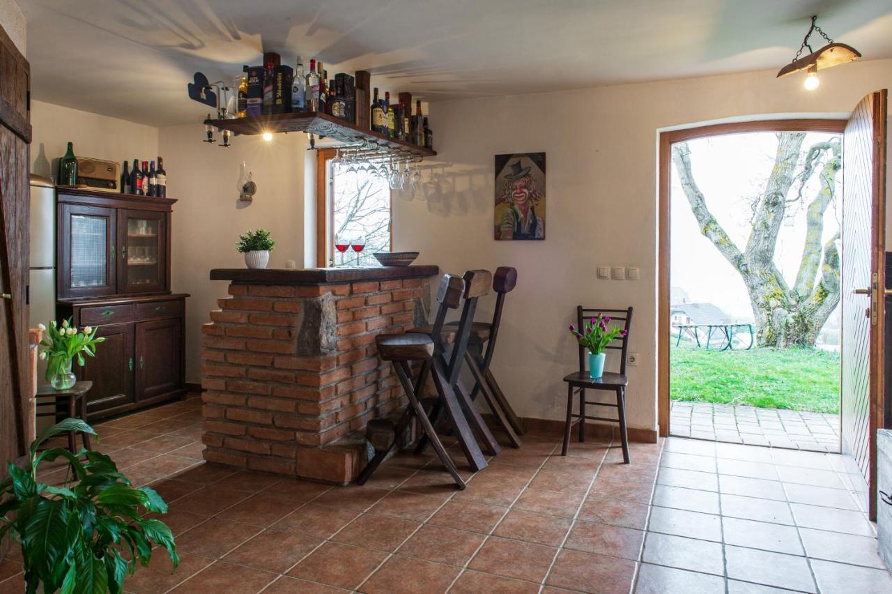 Vineyard Cottage Klemencic Ново Место Екстериор снимка